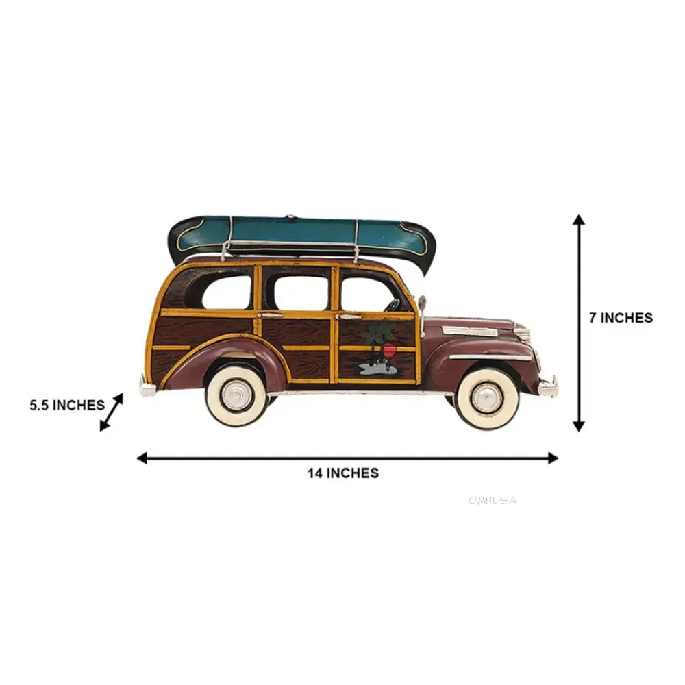 1947 Chevrolet Suburban W/Canoe 1:14