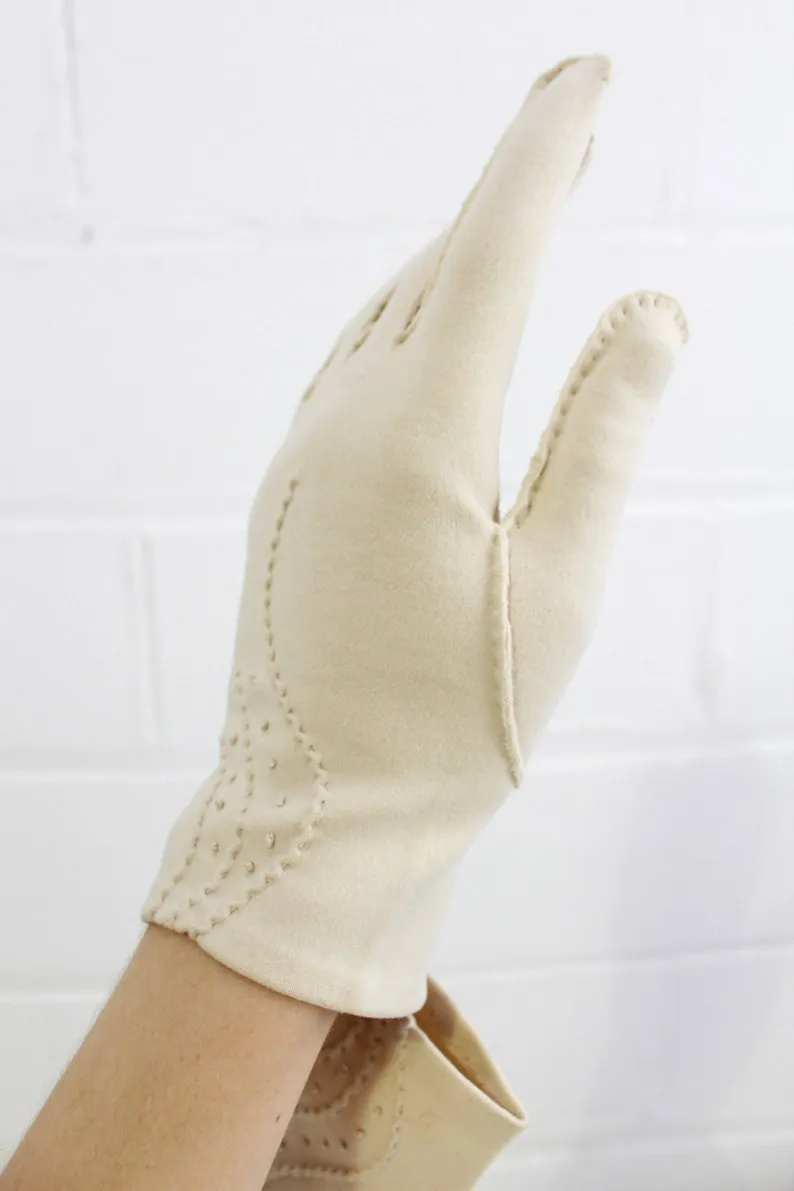 1950s/60s Deadstock Italian Soft Beige Cotton Gloves, Size 6.5