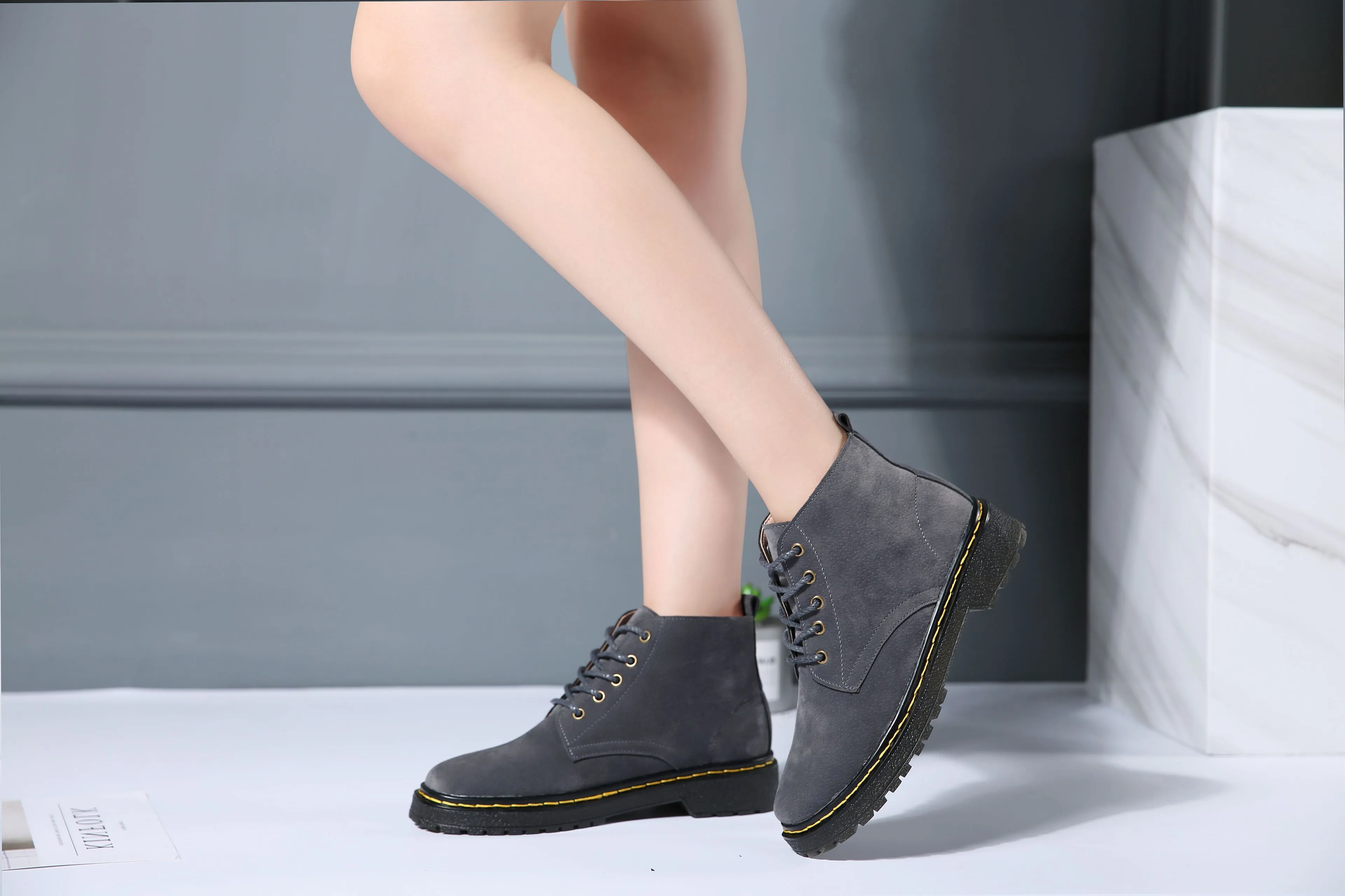 6 Colors Classic Genuine Leather Women's Winter Lace-up Flat Boots