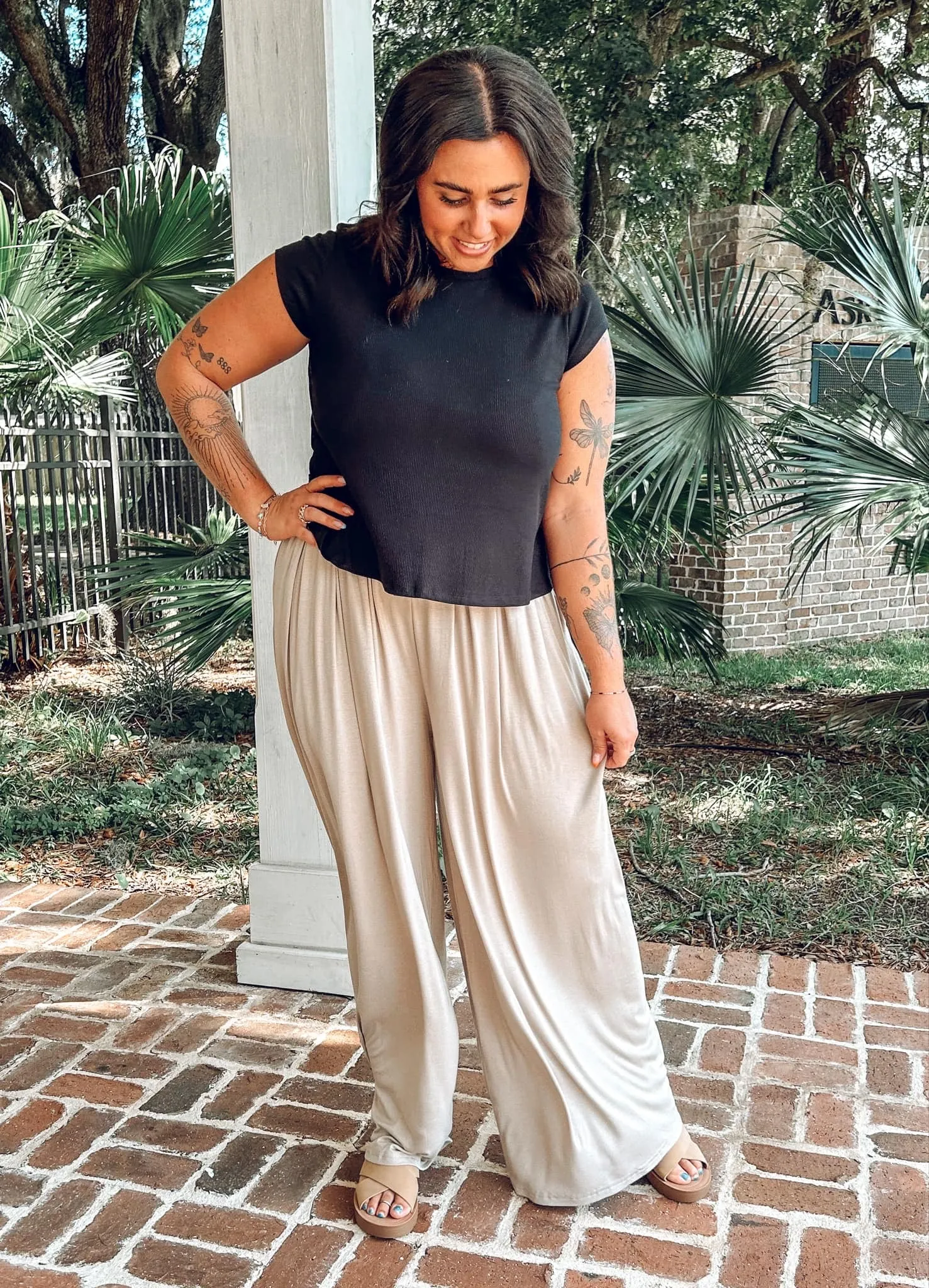 Abundant Wide Leg Pant | Taupe