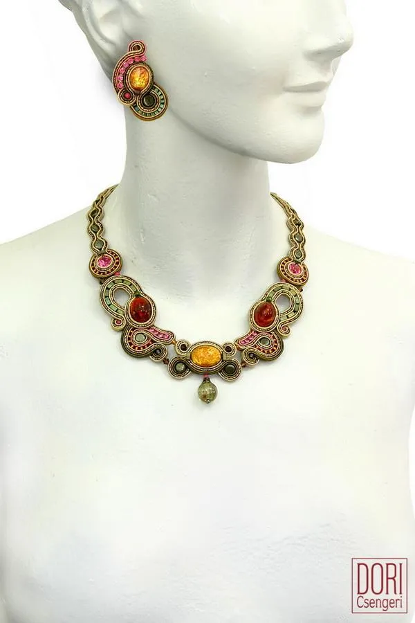 Aimee Classic Necklace