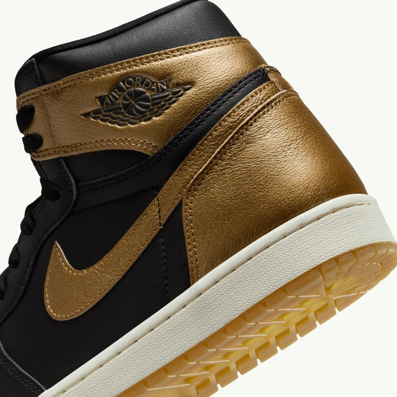 Air Jordan 1 Retro High OG - 'Metallic Gold'