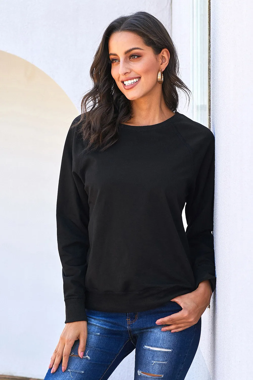 Black Full Sleeves Pullover Sweatshirt