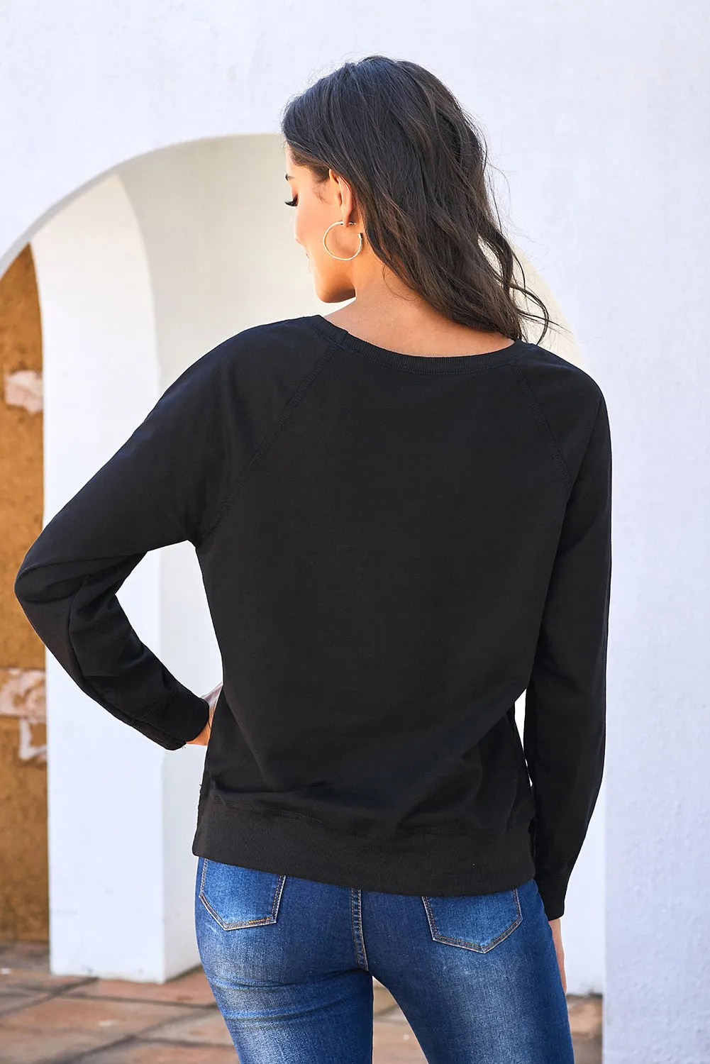 Black Full Sleeves Pullover Sweatshirt