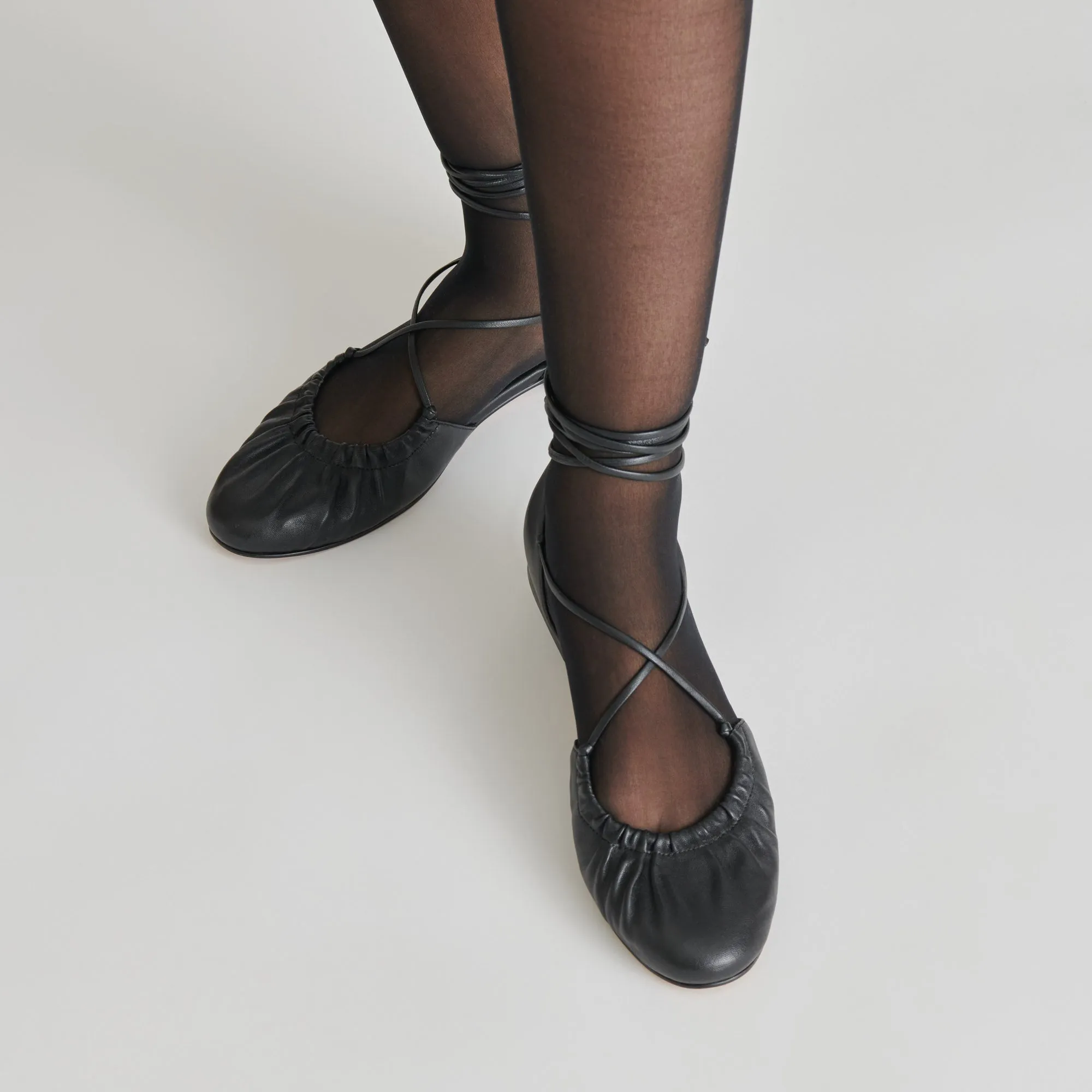 CANCUN BALLET FLATS BLACK LEATHER