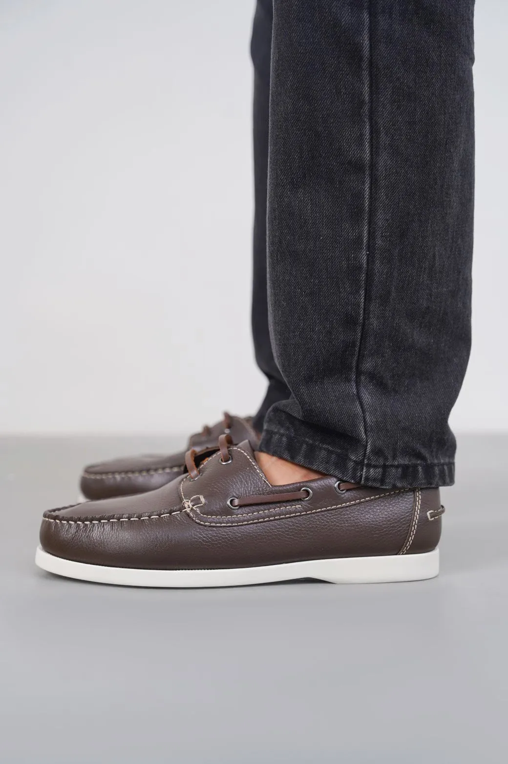 CLASSIC LEATHER BOAT SHOES