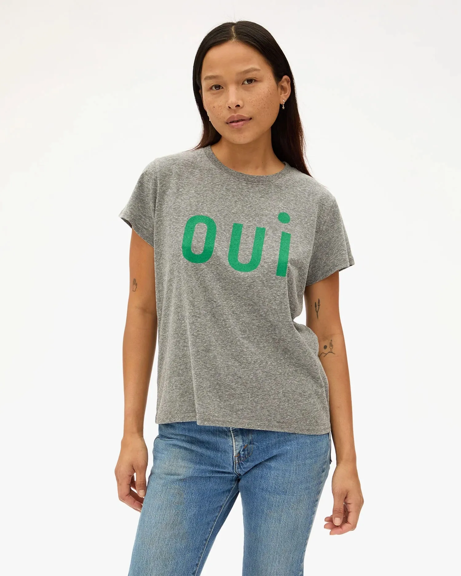 Classic Tee ~ Oui Grey