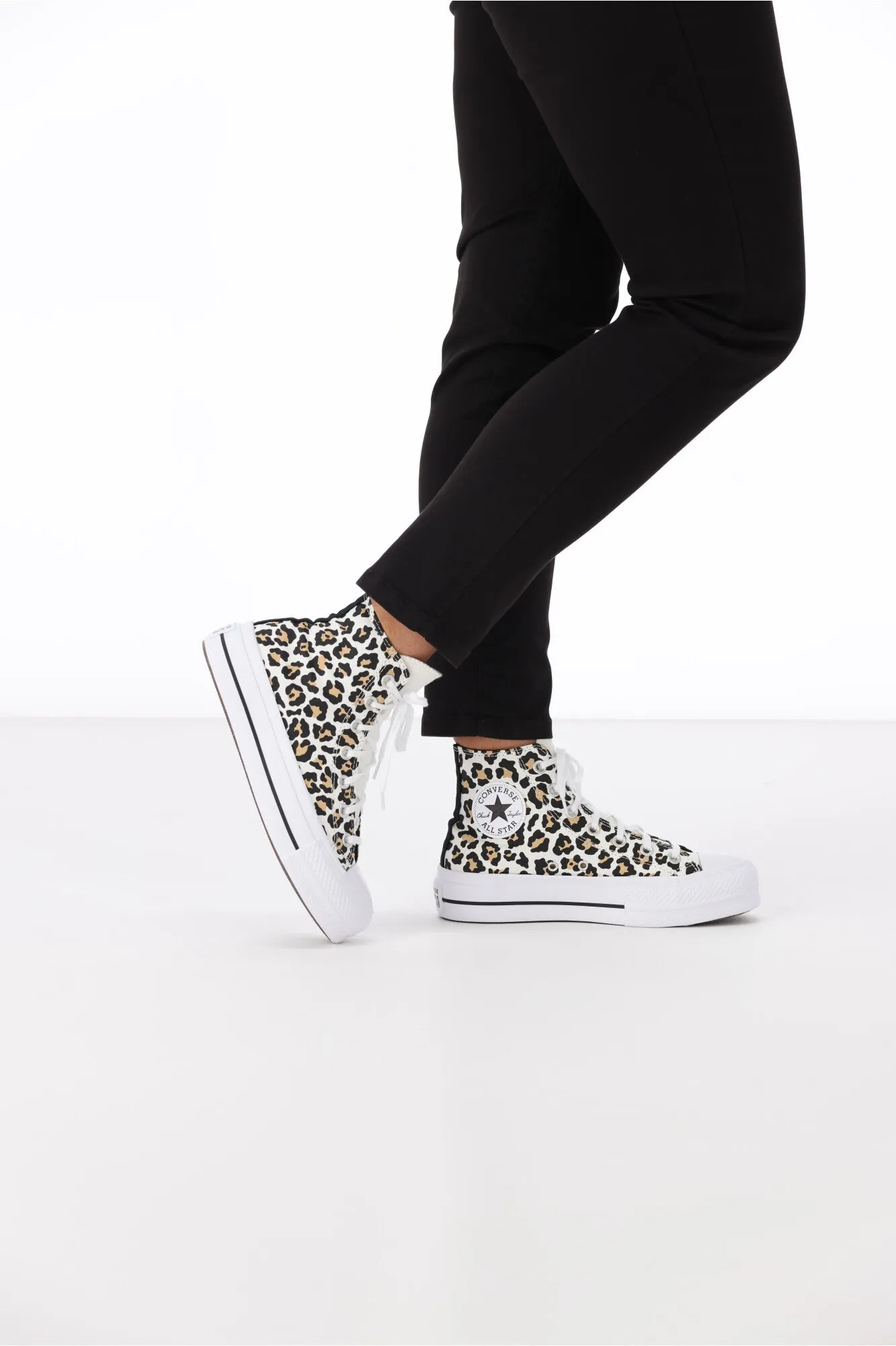 Converse Chuck Taylor Lift Leopard Love High White