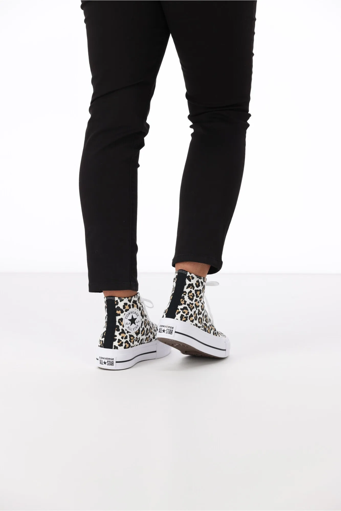 Converse Chuck Taylor Lift Leopard Love High White