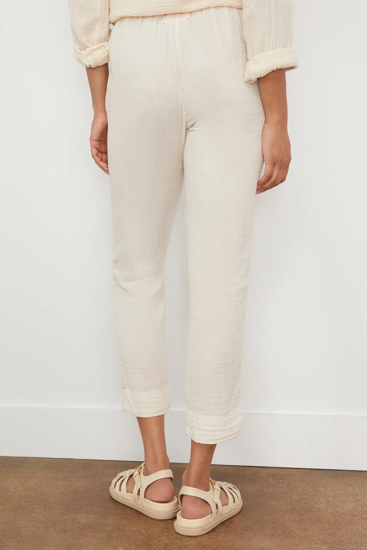 Jordyn Pant in Oysterette