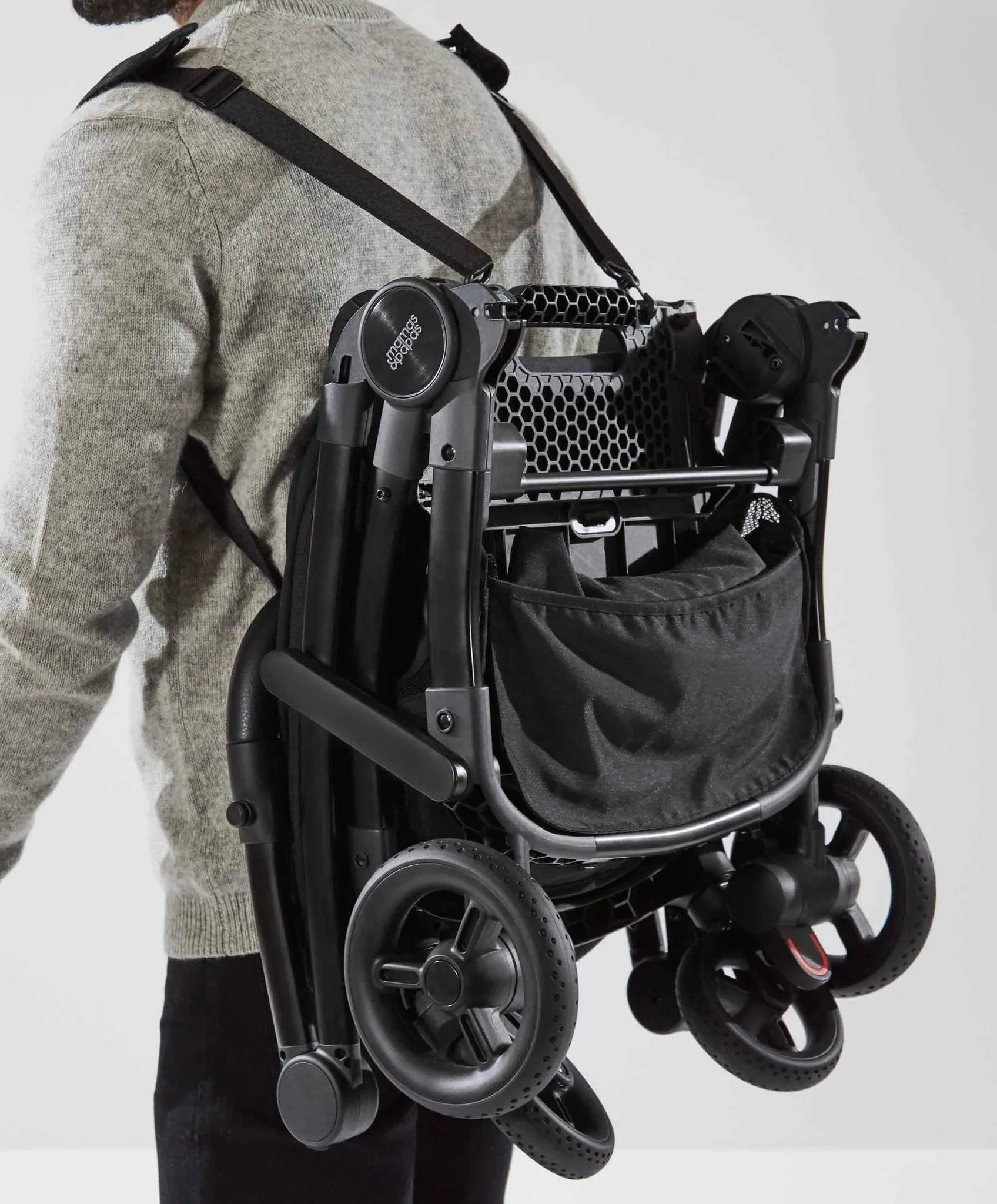 Mamas and Papas Airo Stroller with Footmuff  - Black