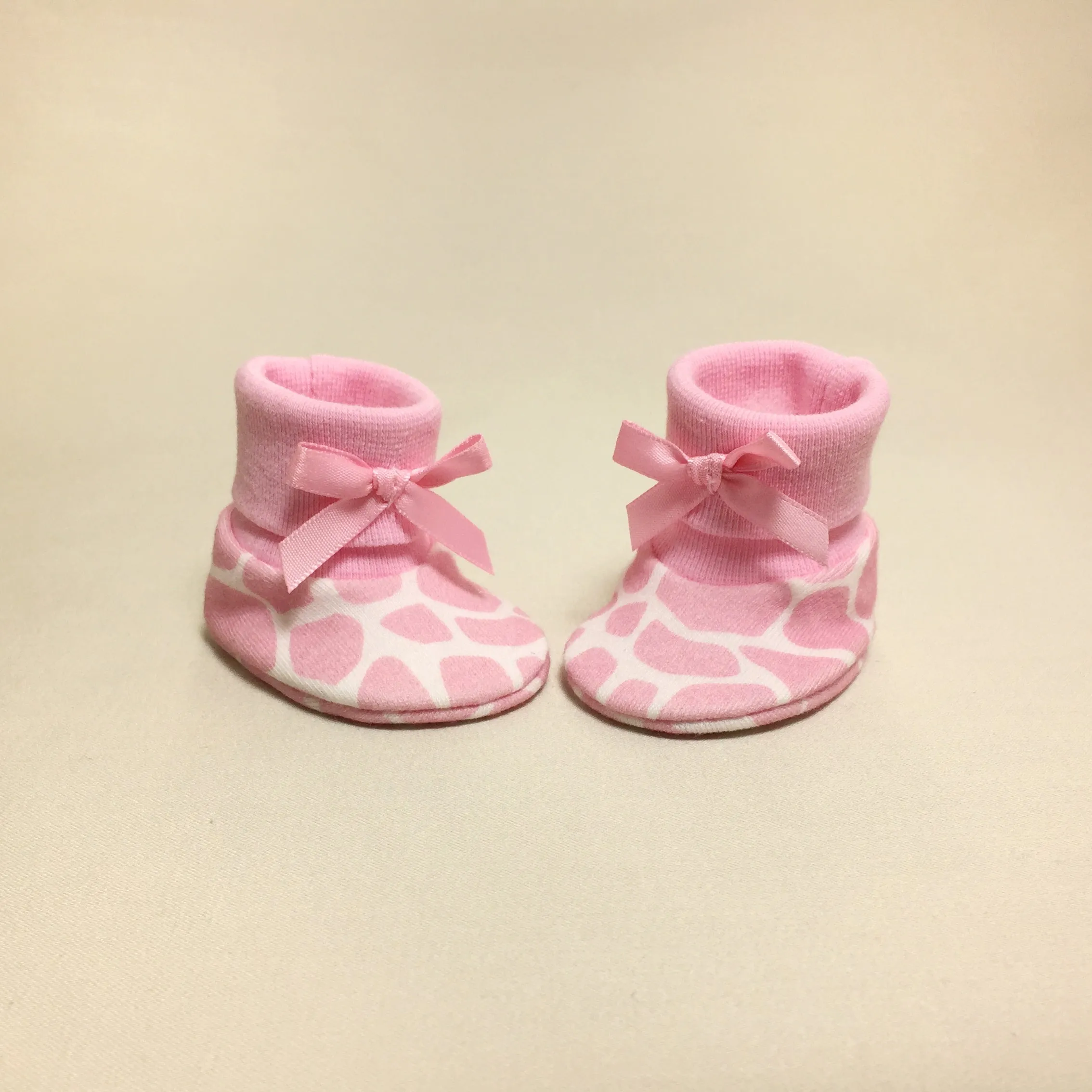 NICU Booties Giraffe Pink