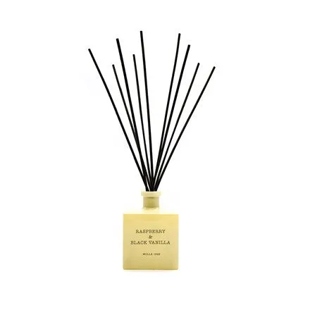 Raspberry & Black Vanilla Reed Diffuser