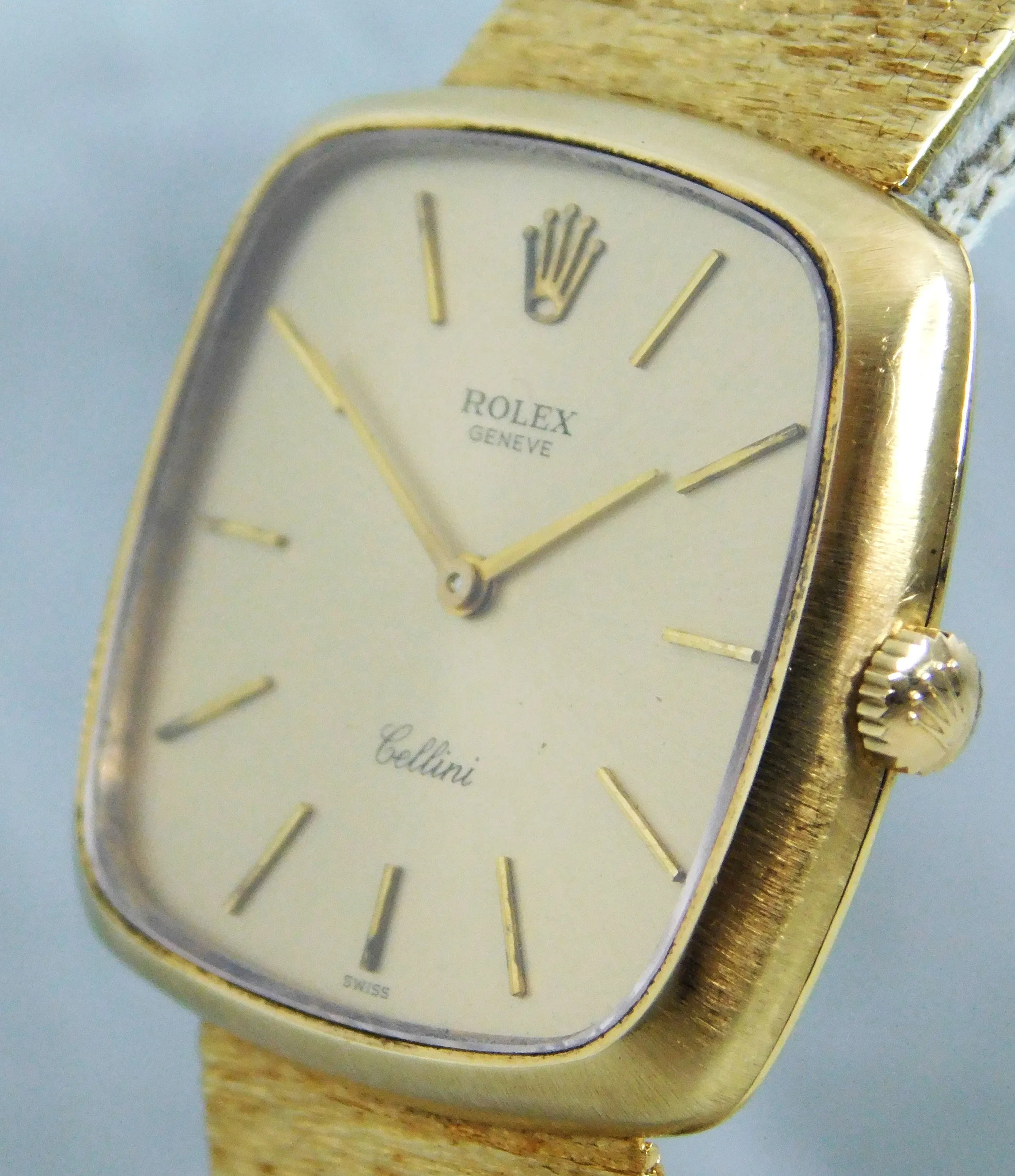 Rolex Cellini 14k Solid Yellow Gold Manual Wind Gold Dial Mens Watch....30mm