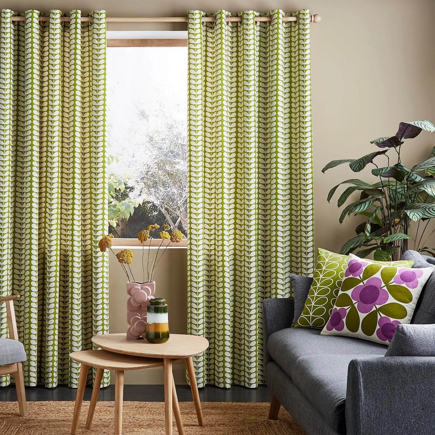 Solid Stem Lined Eyelet Curtains - Pear