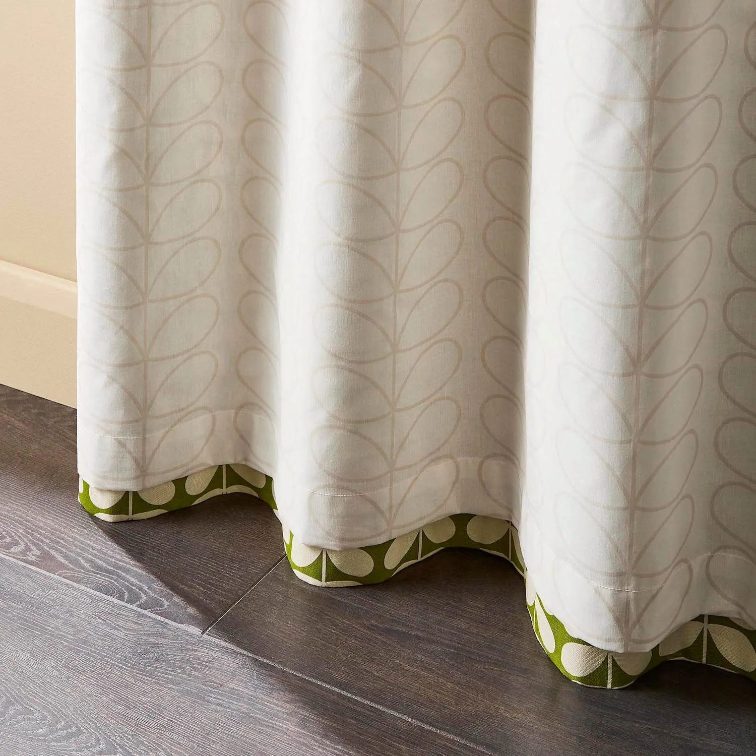 Solid Stem Lined Eyelet Curtains - Pear