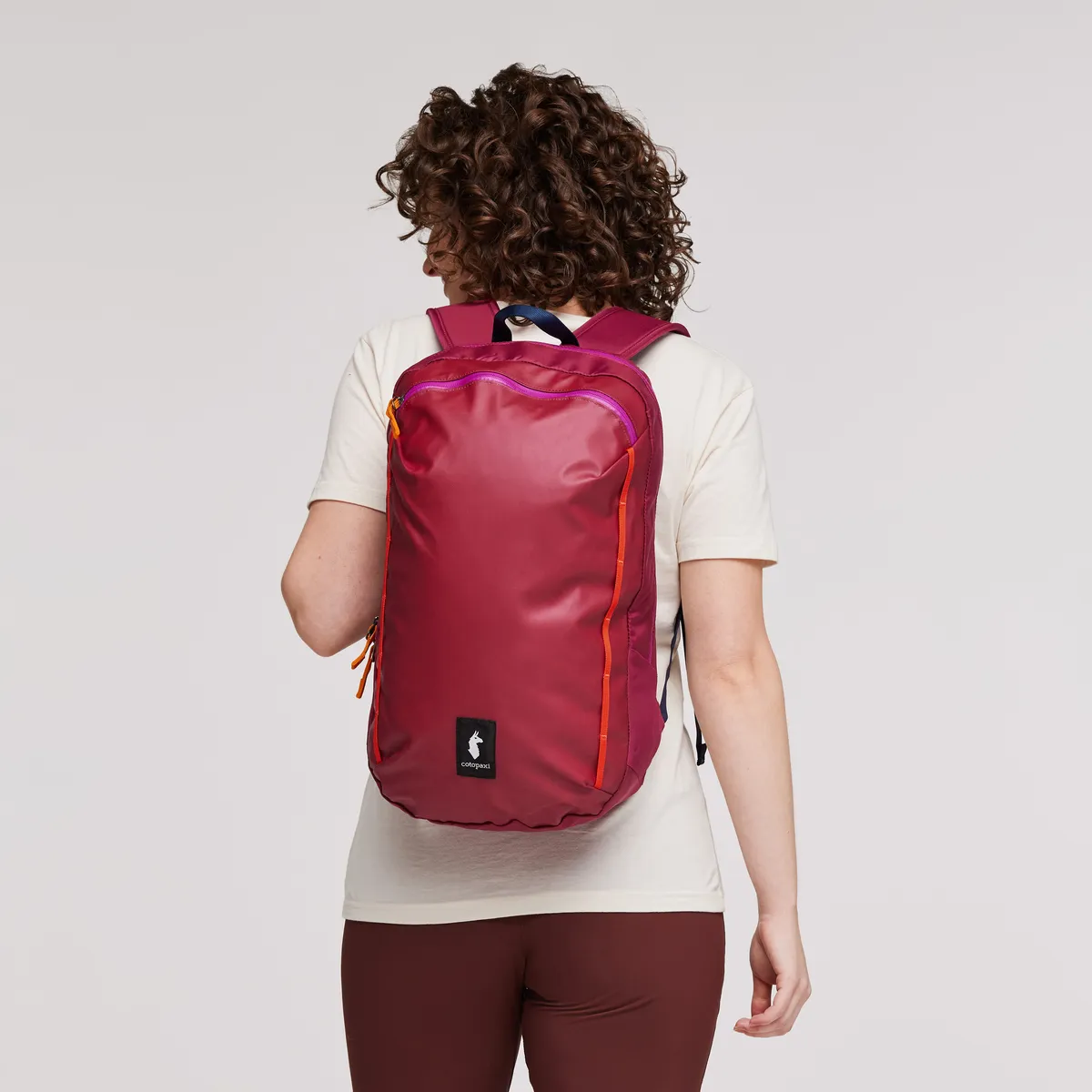 Vaya 18L Backpack - Cada Día