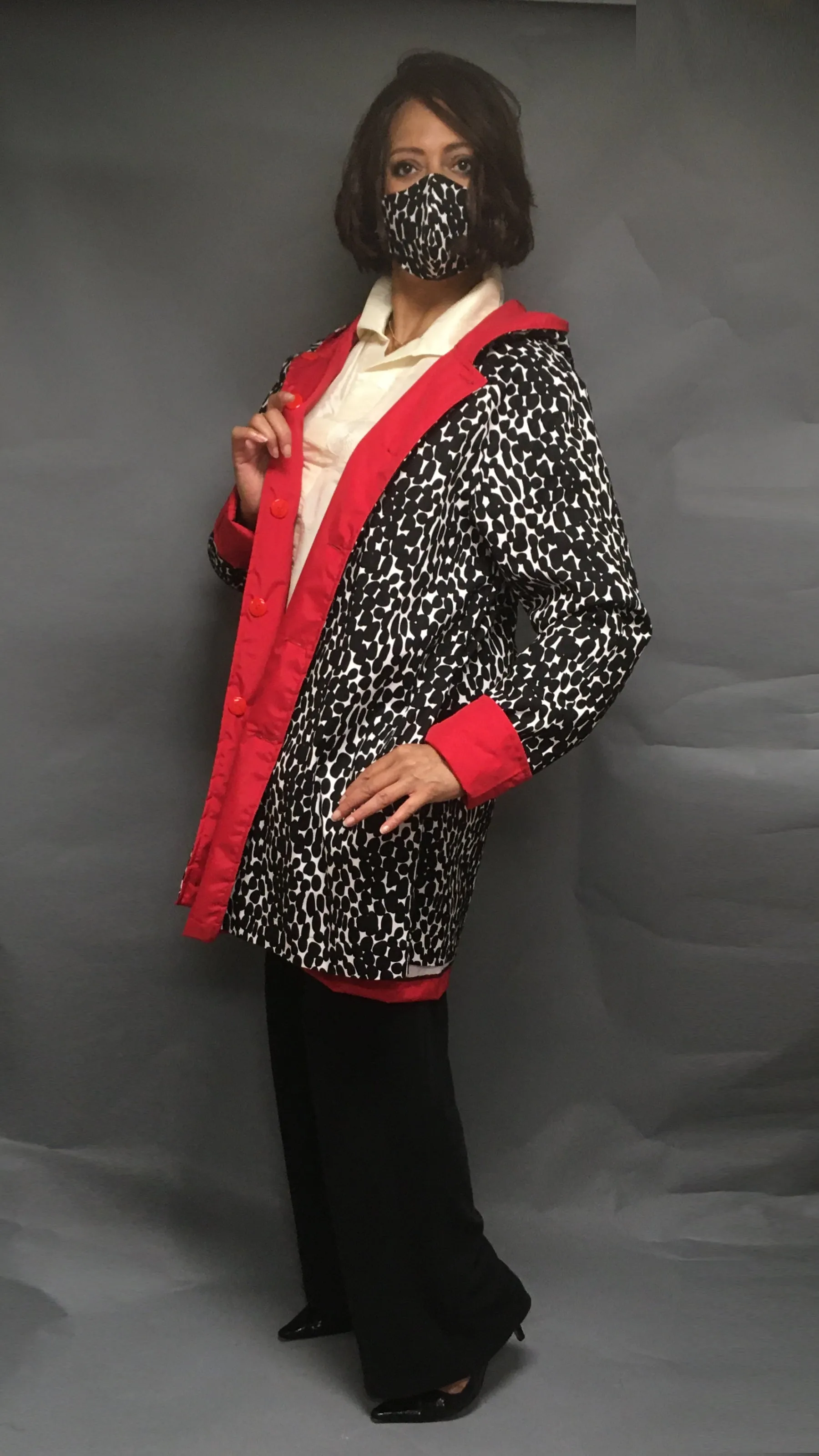 *Women's True Red Outer Reversible Raincoat (RR/C 0614B)